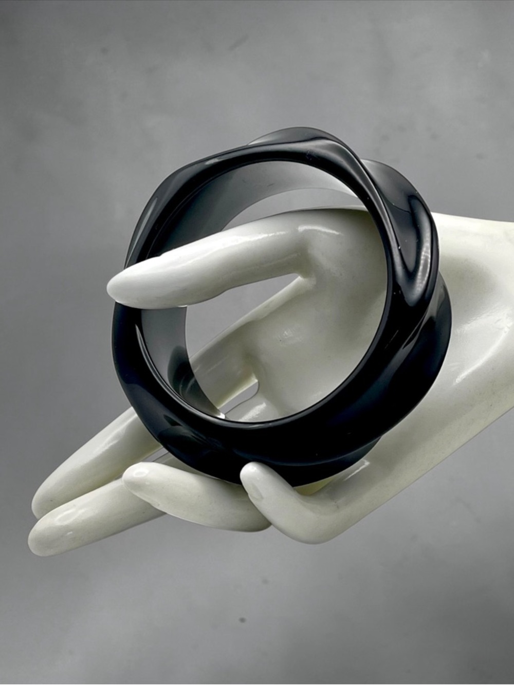 Vintage Chunky Glossy Black Resin Sculptural Bangle Bracelet Statement Piece